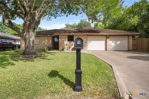 1601 Avalon St, Port Lavaca, TX 77979