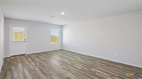 Living - 1306 Newey Cir, Temple, TX 76502 photo 4 of 7