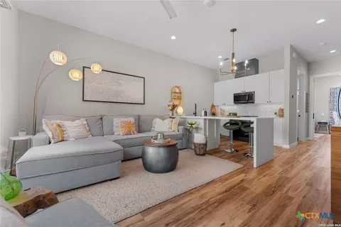 1208 N Academy Ave #3104, New Braunfels, TX 78130