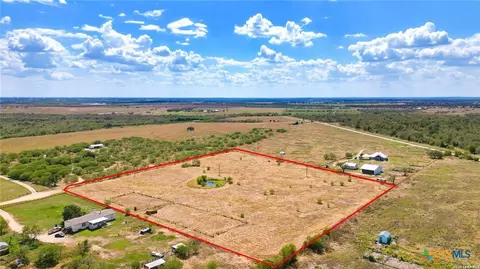 417 High Ridge Meadows Dr, Gonzales, TX 78629