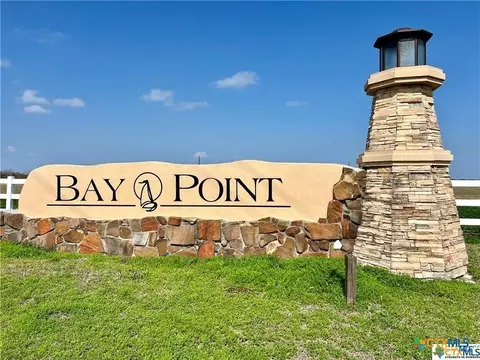 9 Redfish Way, Port Lavaca, TX 77979