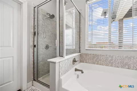 Bath - 143 Callahan Loop, Temple, TX 76501 photo 3 of 5