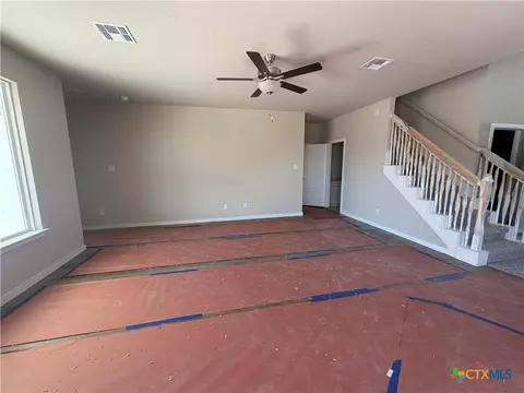 Living - 6716 Mcgregor Loop, Killeen, TX 76549 photo 1 of 4