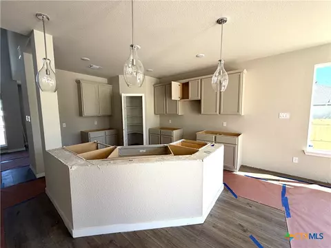 Kitchen - 6716 Mcgregor Loop, Killeen, TX 76549 photo 1 of 2