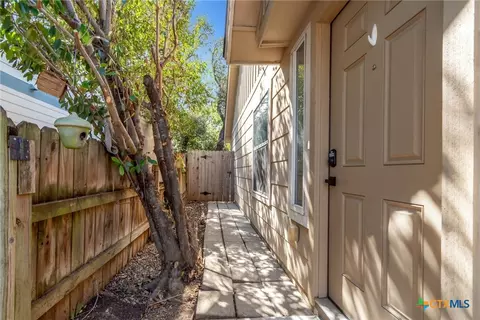 Exterior - 1313 E 3rd St, Georgetown, TX 78626 photo 4 of 8
