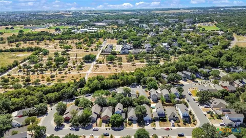View/Area - 1313 E 3rd St, Georgetown, TX 78626 photo 4 of 5