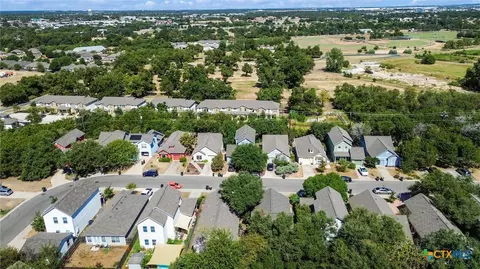 View/Area - 1313 E 3rd St, Georgetown, TX 78626 photo 3 of 5
