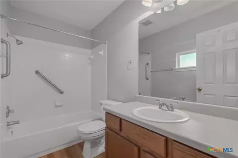 Bath - 1313 E 3rd St, Georgetown, TX 78626 photo 1 of 2