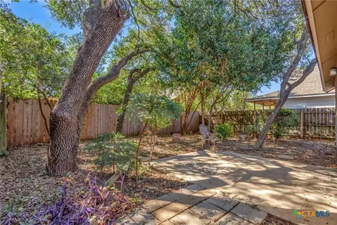 Exterior - 1313 E 3rd St, Georgetown, TX 78626 photo 5 of 8