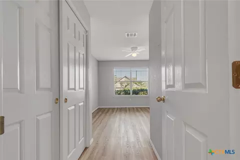 Entry Way - 1313 E 3rd St, Georgetown, TX 78626 photo 3 of 3
