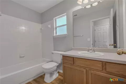 Bath - 1313 E 3rd St, Georgetown, TX 78626 photo 2 of 2