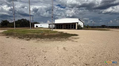 4437 S Hwy 77, Rockdale, TX 76567