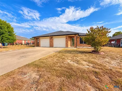 611 Bermuda St #A-B, Copperas Cove, TX 76522