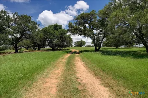 2901 Mule Creek Rd, Harwood, TX 78632