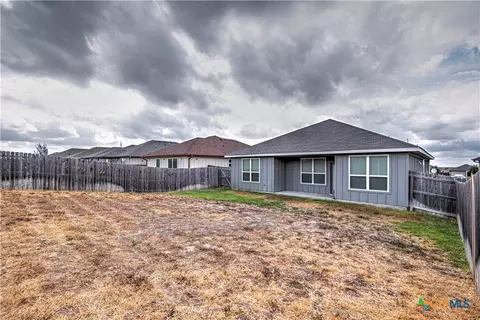 Exterior - 7620 Mcculloch Rd, Temple, TX 76502 photo 7 of 8