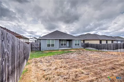 Exterior - 7620 Mcculloch Rd, Temple, TX 76502 photo 6 of 8