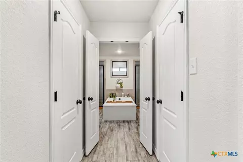 Entry Way - 2014 Rustic Manor Dr, Temple, TX 76502 photo 4 of 6