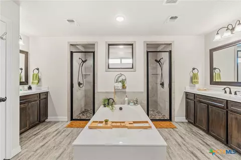 Bath - 2014 Rustic Manor Dr, Temple, TX 76502 photo 1 of 4