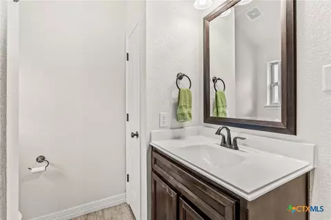 Bath - 2014 Rustic Manor Dr, Temple, TX 76502 photo 4 of 4