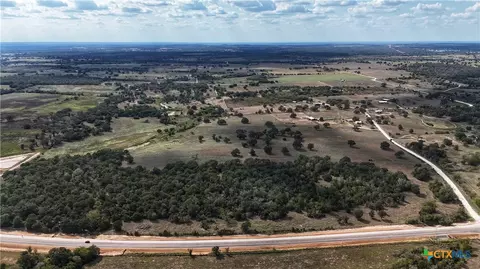 3 Texas 304, Harwood, TX 78632