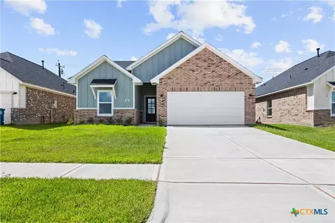 308 Cardinal Dr, Port Lavaca, TX 77979