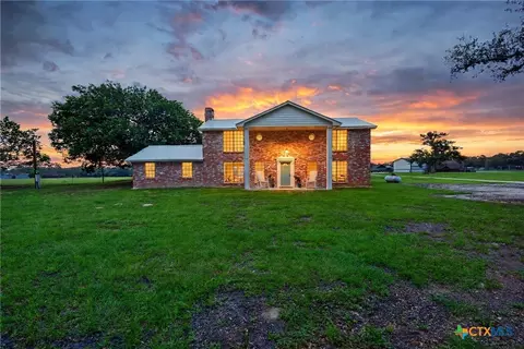6072 County Road 122, Hallettsville, TX 77964
