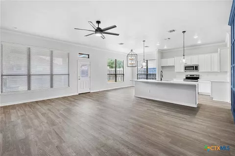 Living - 7207 Rosado Dr, Temple, TX 76502 photo 1 of 4