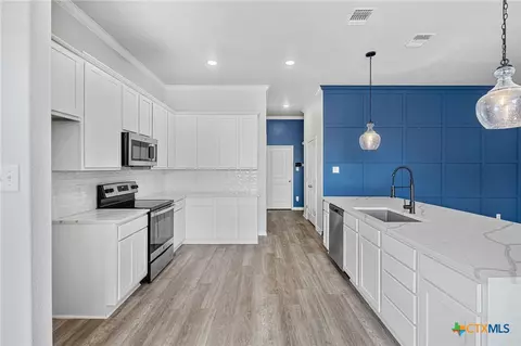 Kitchen - 7207 Rosado Dr, Temple, TX 76502 photo 2 of 5