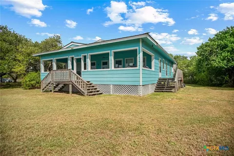 214 Elizabeth Ln, Port O'connor, TX 77982