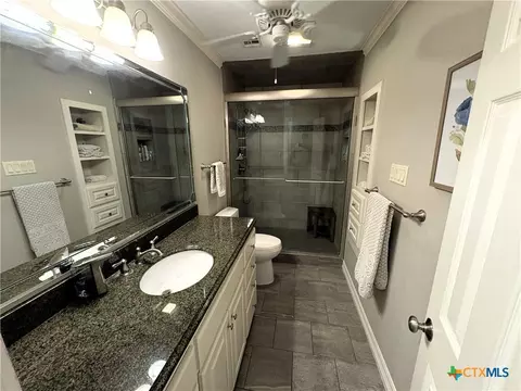 Bath - 2379 Spring Valley Rd, Lorena, TX 76655 photo 2 of 2
