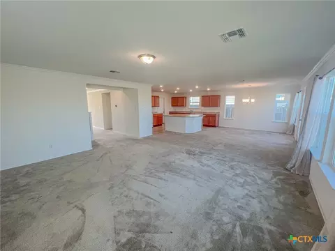 Living - 625 Bailey Park Dr, Jarrell, TX 76537 photo 3 of 5