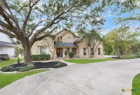 450 Three Oaks Rd, Seguin, TX 78155