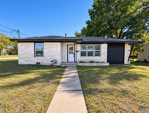 2526 Oak Dr, Gatesville, TX 76528