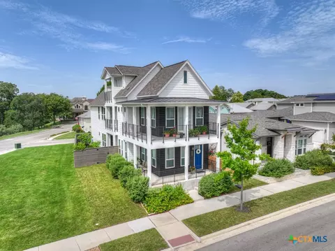 605 Creekside Cmn, New Braunfels, TX 78130