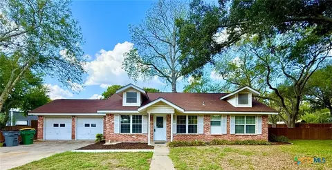 306 Angus St, Victoria, TX 77904