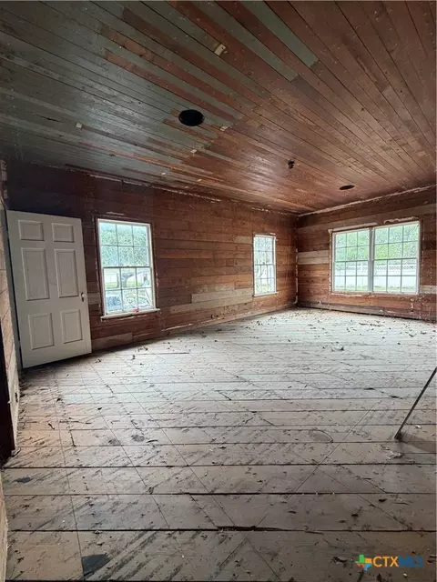 Other - 302 3rd St, Cuero, TX 77954 photo 8 of 10