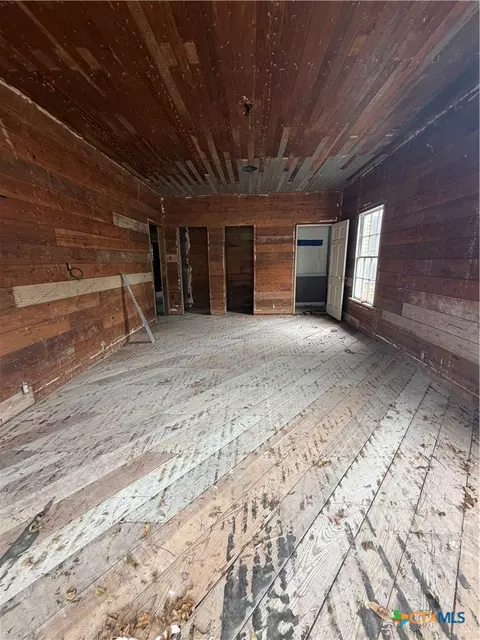 Other - 302 3rd St, Cuero, TX 77954 photo 7 of 10