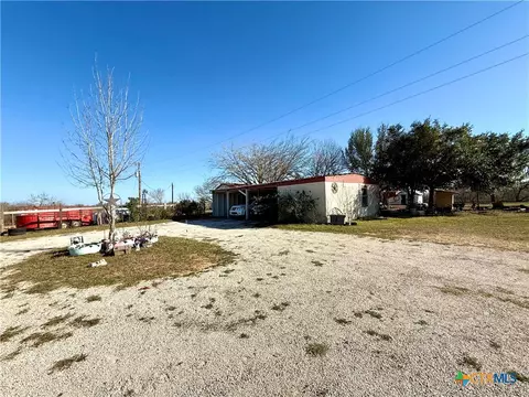 Exterior - 685 Fox Ln, Lockhart, TX 78644 photo 14 of 16