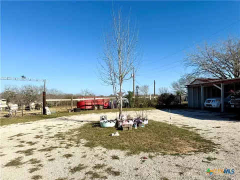 Exterior - 685 Fox Ln, Lockhart, TX 78644 photo 15 of 16
