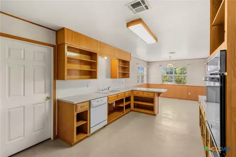 Kitchen - 3311 Whispering Oaks, Temple, TX 76504 photo 3 of 7