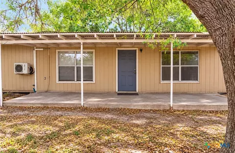 3230 County Road 305, Port Lavaca, TX 77979