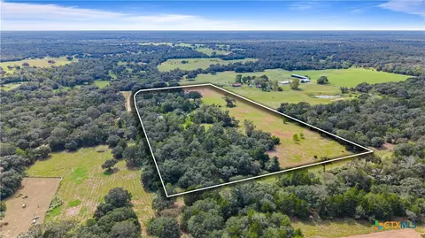 442 County Road 16d, Hallettsville, TX 77964