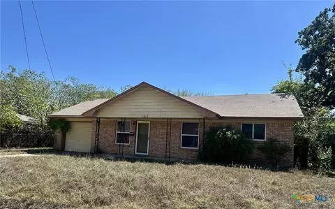 1410 Pidcoke St, Gatesville, TX 76528