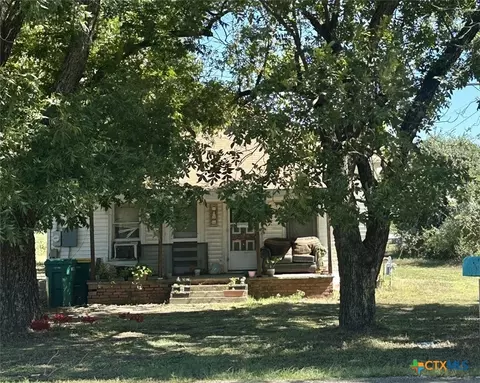 620 State School Rd, Gatesville, TX 76528