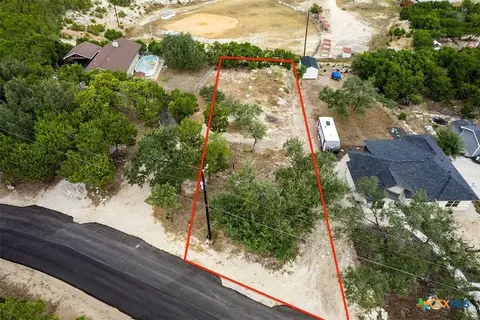 807 Scenic Hills Dr, Canyon Lake, TX 78121