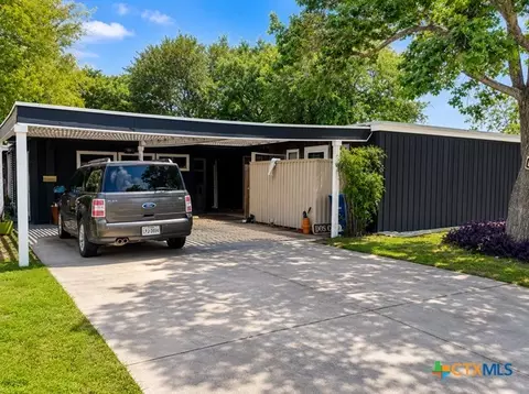 811 Indiana Ave, Corpus Christi, TX 78404