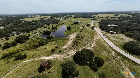 103 Crossvine Rd, Lampasas, TX 76550
