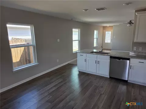 Living - 585 Aplite Pass, Maxwell, TX 78656 photo 4 of 5