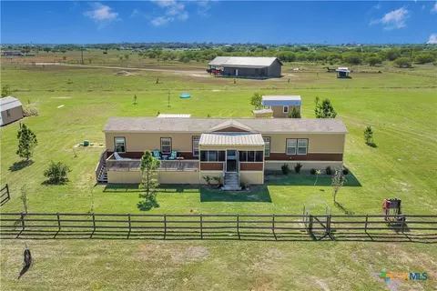 133 Weeping Willow Rd, Victoria, TX 77904