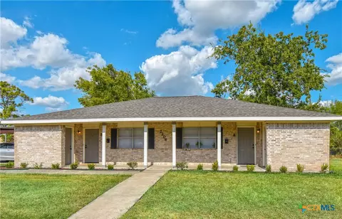 2206 Lova Dr, Victoria, TX 77901